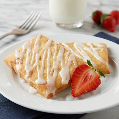 Pillsbury Toaster Strudel, Strawberry, 11.7 oz, 36/Pack (600-04142)