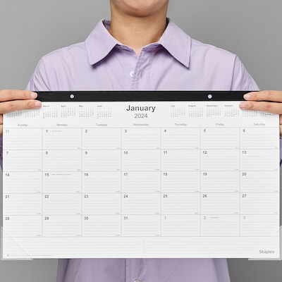 2025 Staples 18" x 11" Desk Pad Calendar, Black (ST17392-25)