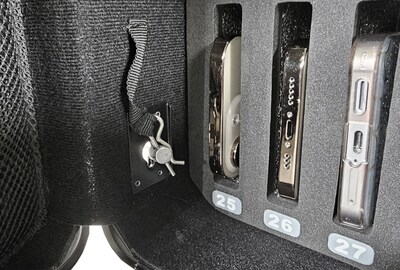 Victor Technology Vaultz® Cell Phone Storage Solution, Black (PB132)