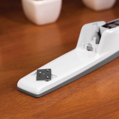 Swingline 747 Business Stapler Desktop Stapler, 30-Sheet Capacity, Arctic White (S7074738)