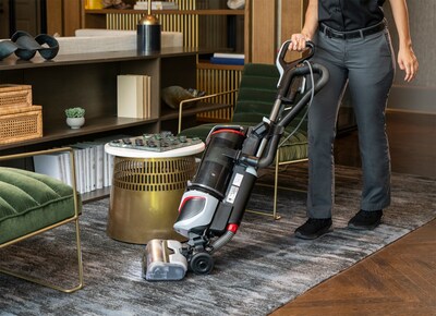 Sanitaire RESPONSE Upright Vacuum, Bagless, Black (SC5900A)