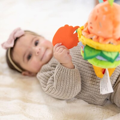 Melissa & Doug Ice Cream Take-Along Pull Toy, Multicolored (LCI30750)