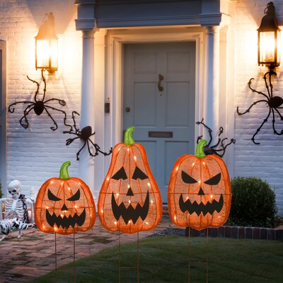National Tree Company 26 Pre-Lit Jack-O-Lantern Garden Stakes (MZ17-6705B)