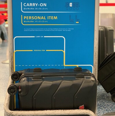 DUKAP Zonix 20" Hardside Carry-On Suitcase, 4-Wheeled Spinner, TSA Checkpoint Friendly, Black (DKZON00S-BLK)