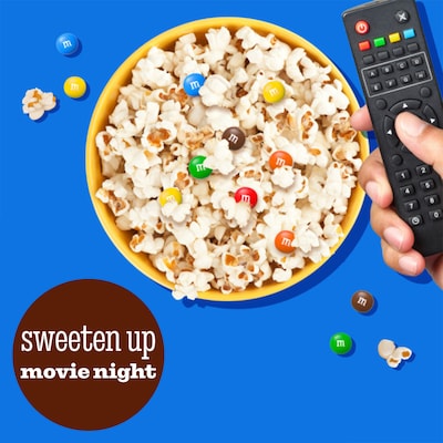 M&M's Party Size Milk Chocolate Candy Pieces, 38 oz. (MMM55114)