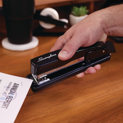 Swingline Reduced-Effort Desktop Stapler, 20-Sheet Capacity, Black (44401)