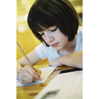 Pacon D'Nealian/Zaner-Bloser Multi-Program Handwriting Practice Paper, 8" x 10.5", 35 lbs., White, 500 Sheets/Pack (2420)