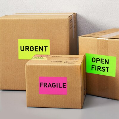 Avery Laser Shipping Labels, 5-1/2" x 8-1/2", Neon Green, 2 Labels/Sheet, 100 Sheets/Box (5952)