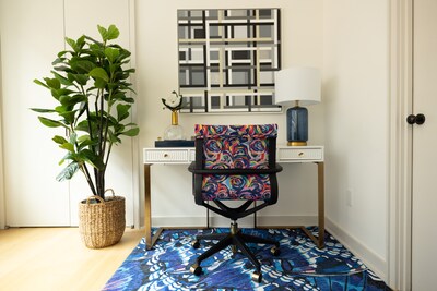 The Raynor Group Elizabeth Sutton Wynwood Fabric Swivel Task Chair, Multi Rose Black Gold (K-ESWY-BLK-ROSE-GLD)