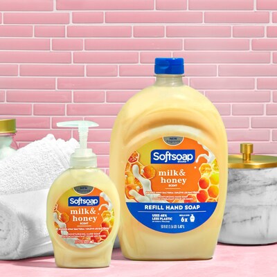 Softsoap Liquid Hand Soap, Milk & Golden Honey Scent, 7.5 oz. (US04965A/129094)