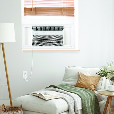 Hisense 115-Volt 10000 BTU Window Air Conditioner with Remote, WiFi Enabled, White (AAW10CW26)
