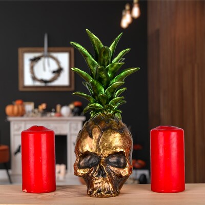 National Tree Company 14 Halloween Pineapple Skull Tabletop Decor (HH75-HP203417Z1)
