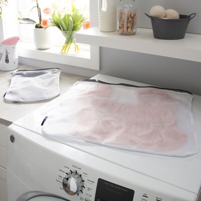 Laundry 360 Mesh Wash Bag Set, White, 2 Bags/Pack (W-82472)