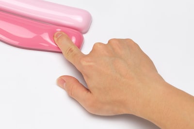 Kensington Duo Gel Non-Skid Gaming Wrist Rests, Pink (K62826WW)