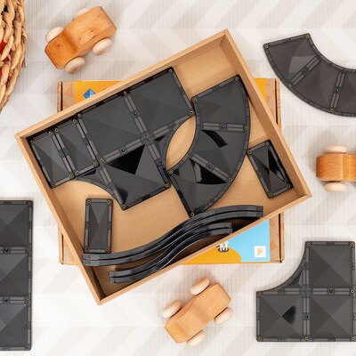 Connetix Magnetic Tiles Ramps & Intersections Pack, 16 Pieces (CNTO00016RI)