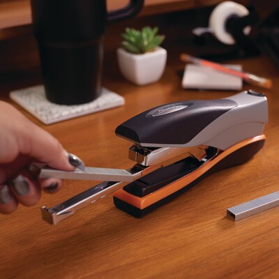 Swingline Optima 40 Reduced Effort Desk Stapler, 40-Sheet Capacity, Silver/Black (87845)