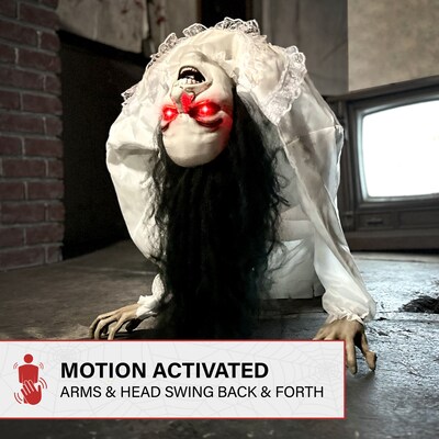 Haunted Hill Farm Lifesize Animatronic Possessed Woman (HHLADY-11FLSA)