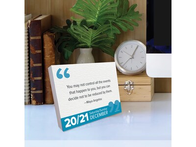 2025 Willow Creek Great Leaders, Greatest Quotes 5.86" x 4.72" Day-to-Day Calendar, Blue/White (46708)