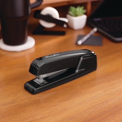 Swingline 747 Business Desktop Stapler, 30-Sheet Capacity, Black (74741)
