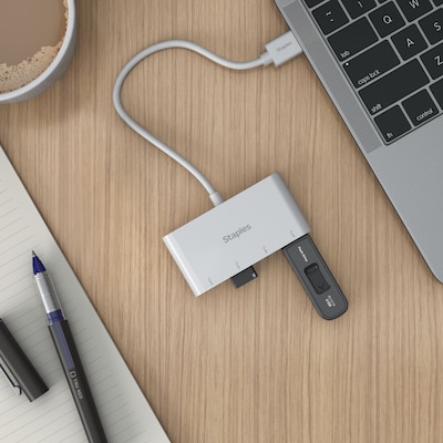 Staples TECH 4-Port USB 3.0 Hub, White (ST62380)