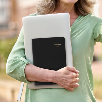 2027 AT-A-GLANCE 5" x 8" Daily Appointment Book Planner, Faux Leather Cover, Black (70-800-05-27)