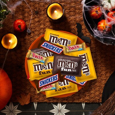 Mars Halloween Fun Size Milk Chocolate Variety Candy Pack,  30.94 oz., 55 Pieces (461979)