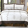 Trademark Global® Lavish Home 3 Piece Athena Embroidered Quilt Set, King