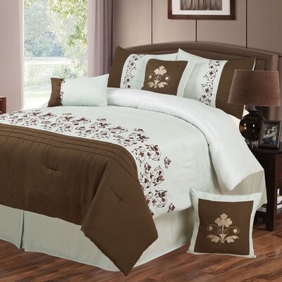 Trademark Global® Lavish Home 7 Piece Embroidered Comforter Set, Queen, Hannah