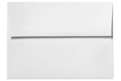 LUX® 80lb 4 3/4x6 1/2 Square Flap Envelopes W/Peel&Press; White, 500/BX