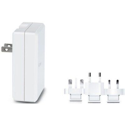 iLuv® Universal USB Power Adapter, White