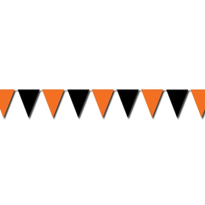 Beistle 17 x 30 Halloween Outdoor Pennant Banner; Orange/Black, 2/Pack