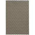 Chevron Grey/ Blue Indoor/Outdoor Machine-made Polypropylene Area Rug (53 X 76)