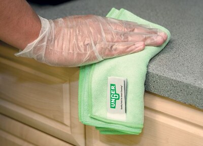 Unger Heavy Duty Nylon Cleaning Wipers, Green, 10 Wipers/Box (UNGMF400)