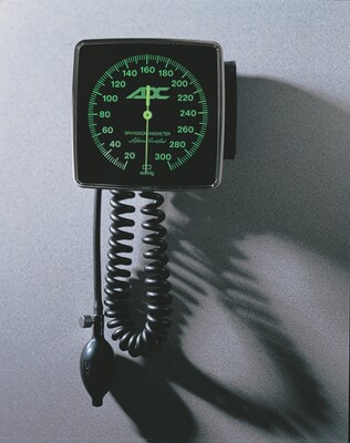 American Diagnostic Corp Diagnostix™ Adult Wall Aneroid Sphyg, Black, Latex Free (750W-11ABK)