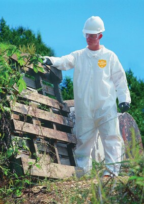 DuPont® ProShield® NexGen® Coverall, 3XL Size, Front Zipper, White, 25/CT