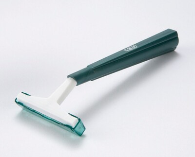 Bic Corporation Twin Blade Sensitive Razors, Green, 120/Box