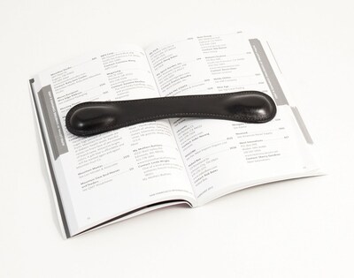 Bey-Berk Leather Book Weight, Black (D430)