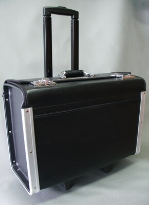 Platt Luggage HT319HW Catalog Case