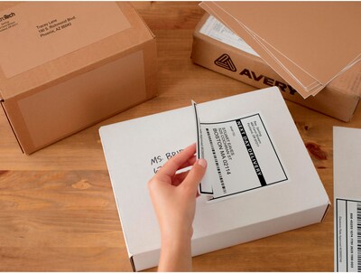 Avery TrueBlock Inkjet Shipping Labels with Paper Receipts, 5-1/16" x 7-5/8", White, 25 Labels/Pack (8127)