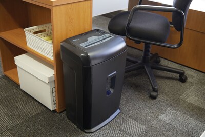 15-Sheet Cross-Cut Shredder (940512)