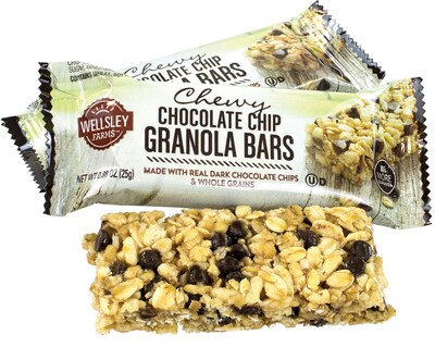 Wellsley Farms Chewy Chocolate Granola Bar, 0.88 oz., 60 Bars/Box (220-00538)