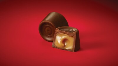 Rolo Gold Foil Milk Chocolate & Caramel Pieces, 66.7 oz. (246-00058)