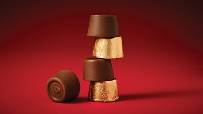Rolo Gold Foil Milk Chocolate & Caramel Pieces, 66.7 oz. (246-00058)