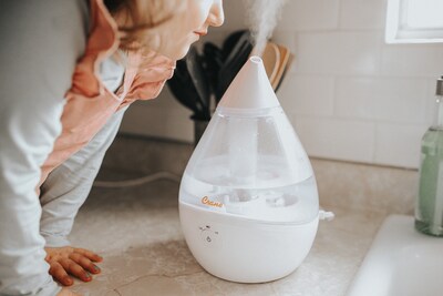 Crane Droplet Ultrasonic Cool Mist Humidifier, 0.5 Gal., Clear/White (EE-5302CW)