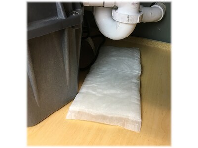 Quick Dam Mat, 6.75", Up to 0.38 Gal. 200/Box (WUM-200)