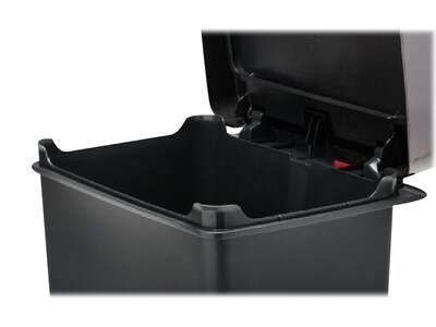 Rubbermaid Premier 