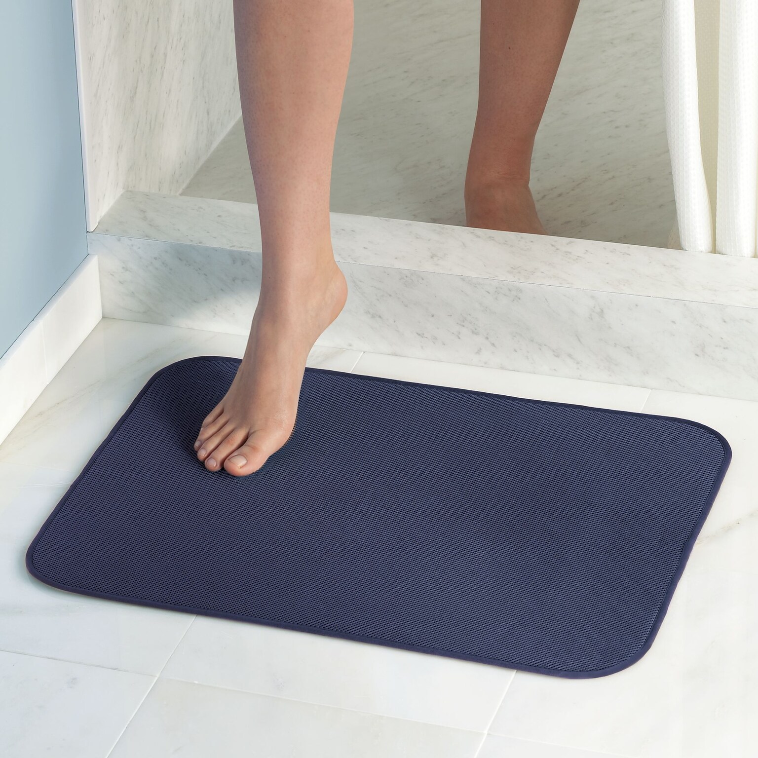 InterDesign iDry Bath Mat 18L x 24W Polyester Navy (16217)