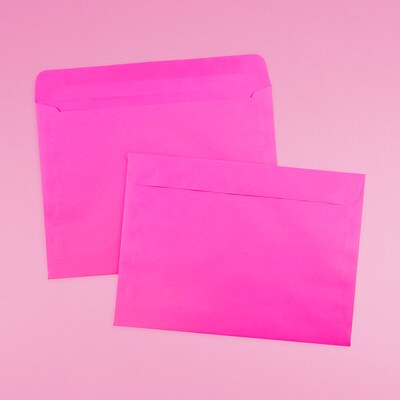 JAM Paper Booklet Envelope, 9" x 12", Ultra Fuchsia Pink, 250/Box (5156770H)