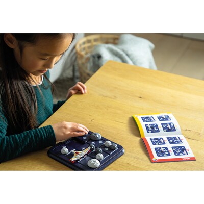 Smart Games Asteroid Escape Puzzle Game, STEM, Grade 3+ (SG-426US)