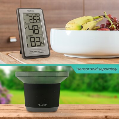 La Crosse Technology Wireless Digital Thermometer with Indoor Humidity (WS-9160U-IT)